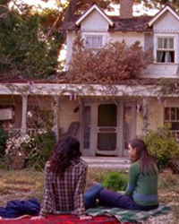 Gilmore Girls, S01E19: Emily in Wonderland