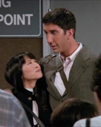 Friends, S02E01: The One with Ross's New Girlfriend 