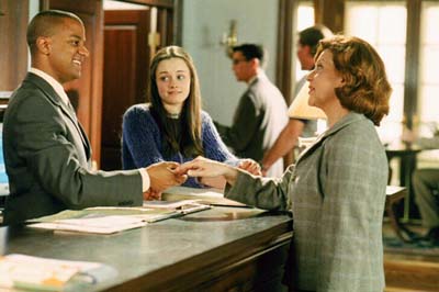 Gilmore Girls, S01E19: Emily in Wonderland Trivia Quiz