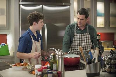 Modern Family, S06E08: Three Turkeys Trivia Quiz